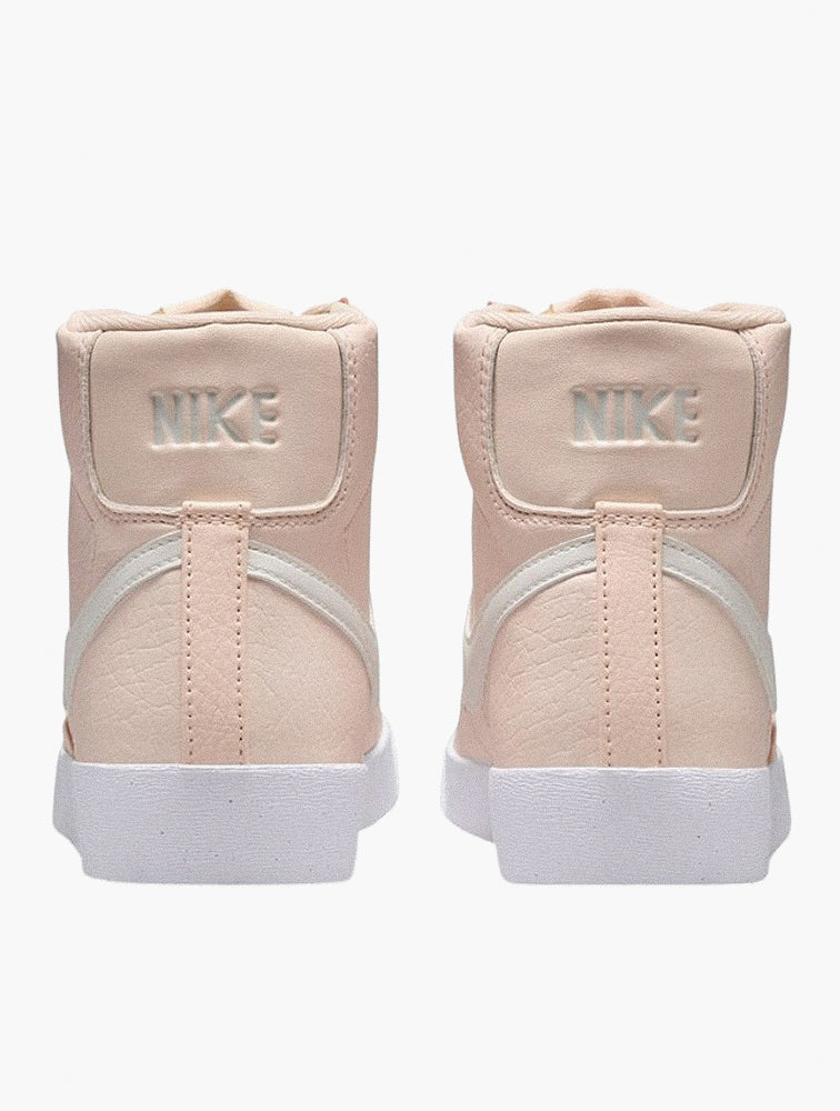 Nike Peach Blazer Mid 77 Sneakers - Top