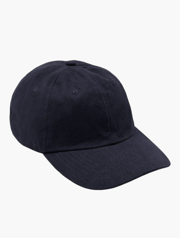 Weekend Casual Mix bundle with blue cap